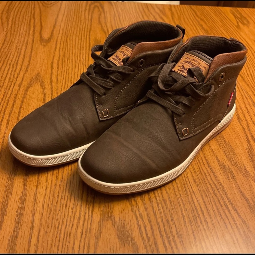Mens Levi shoes size 10.5
